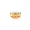 anello in oro giallo bianco e rosa bombato sfaccettato
