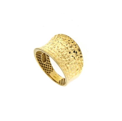 anello in oro concavo sfaccettato