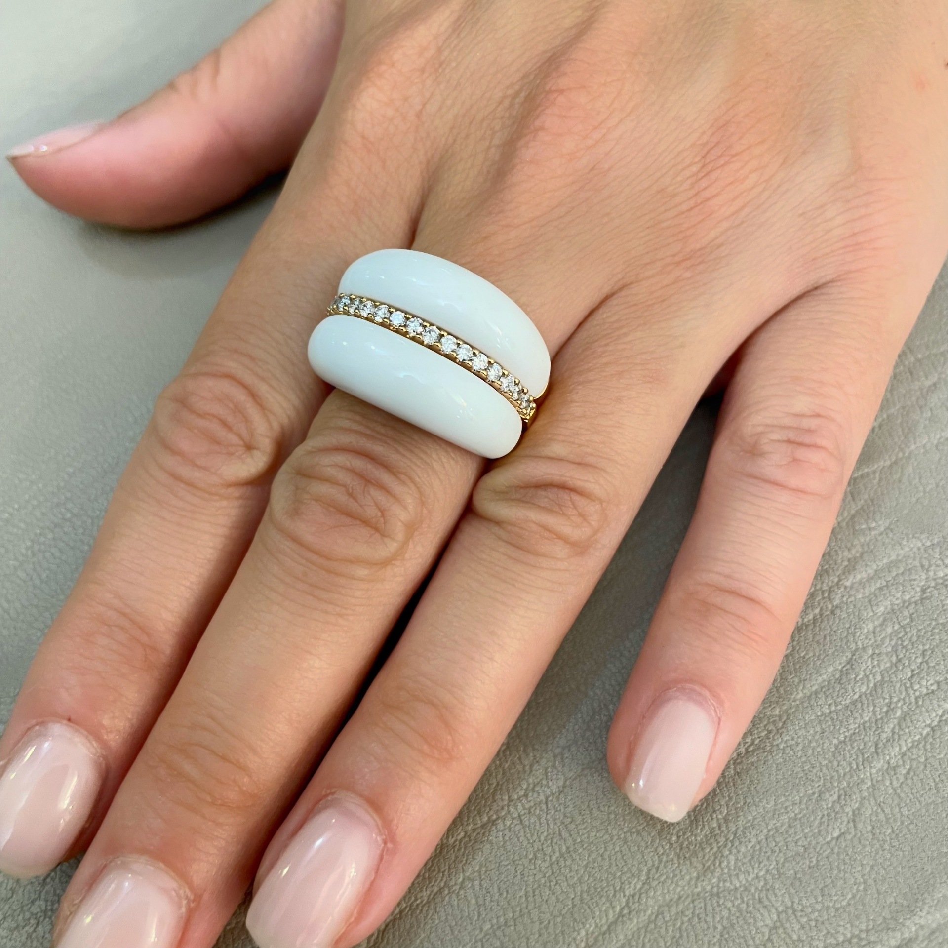 Anello agata bianca sale