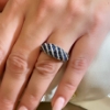 Anello con diamanti e zaffiri 