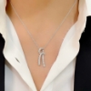 Collana con pendente nodo con diamanti 