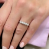 Anello a veretta con diamanti 