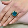 Anello in argento dorato e pasta vitrea azzurra