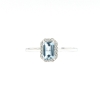Anello con acquamarina e diamanti