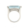 Anello con acquamarina e diamanti