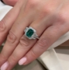 Anello con diamanti e smeraldo 