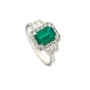 Anello con smeraldo e diamanti