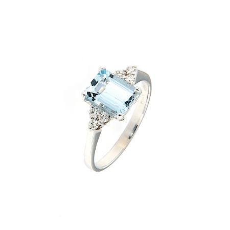 Anello con acquamarina e diamanti