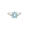 Anello con acquamarina e diamanti
