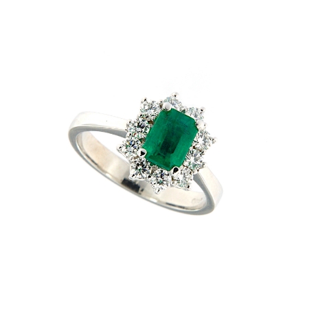 Anello con diamanti e smeraldo classico