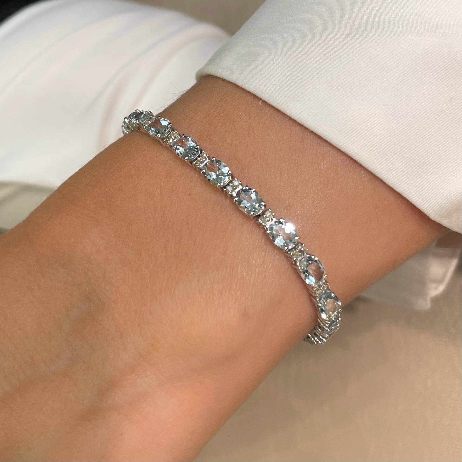 Bracciale con acquamarina e diamanti