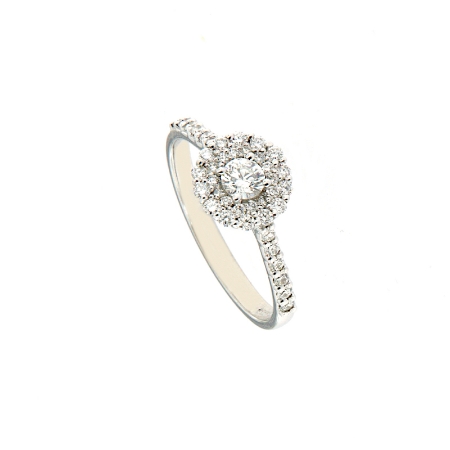 Anello con diamanti a doppio giro