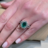 Anello con smeraldo e diamanti