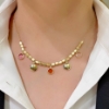 Collana corta in argento con pietre colorate sui toni del rosso