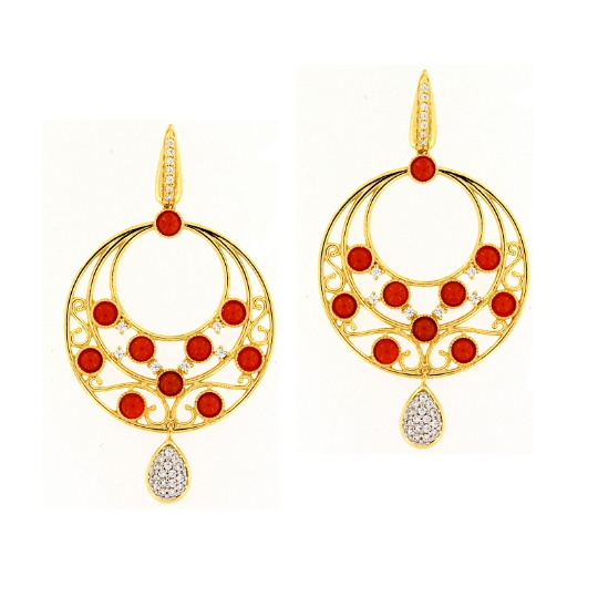Orecchini pendenti in argento dorato con cabochon di corallo e zirconi