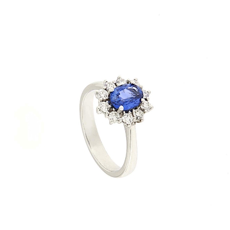Anello con zaffiro e diamanti
