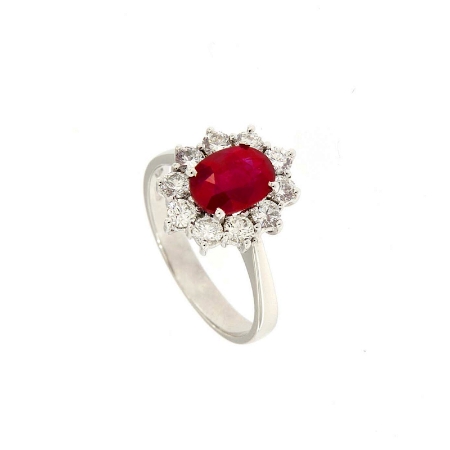 Anello con rubino e diamanti a giro