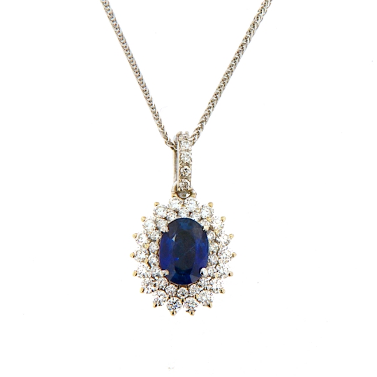 Collana con zaffiro e diamanti