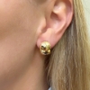 Orecchini in oro giallo bombati