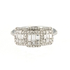 Anello trilogy con diamanti baguettes