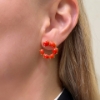 Orecchini in argento cerchio con corallo