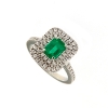 Anello con smeraldo e diamanti