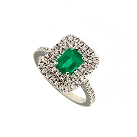 Anello con smeraldo e diamanti