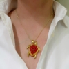 Collana con tartaruga in argento e corallo