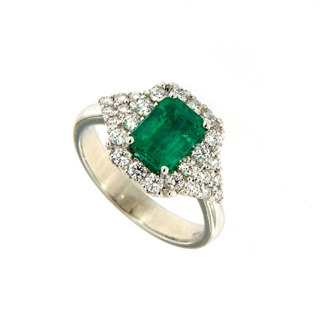 Anello con smeraldo e diamanti