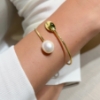 Bracciale rigido in argento e perla