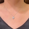 Collana con pendente a cuore con diamanti
