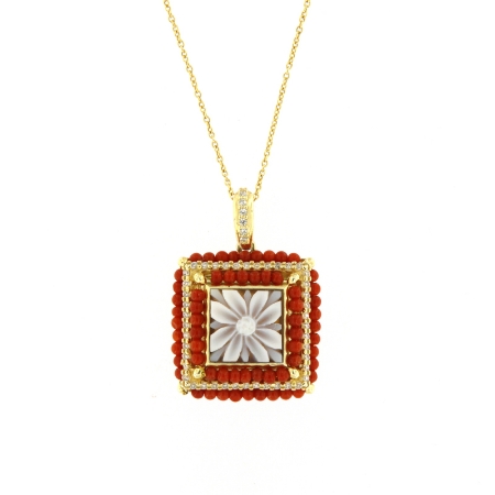 Collana con pendente quadrato in argento con cammeo e corallo