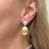 Orecchini in argento con zirconi e pendente ovale satinato